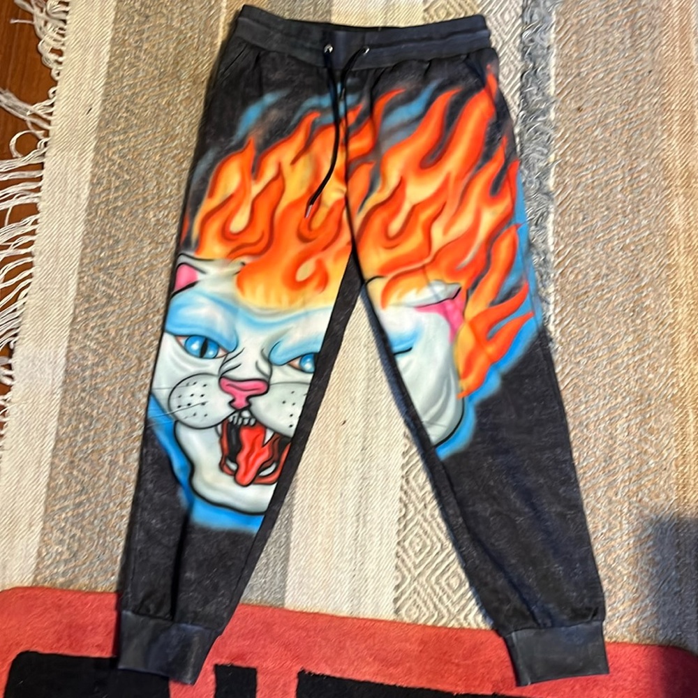 Ripndip sweatpants size M